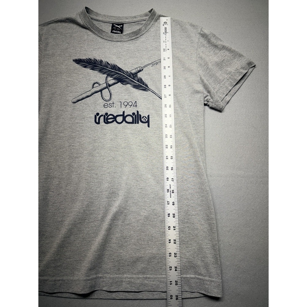 Iriedaily Women's Gray Graphic Short-Sleeve T-Shirt - Size Small‎ - Picture 7 of 9